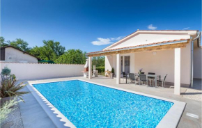 Gorgeous Home In Valbandon